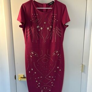 Elegant Magenta Boutique Dress with Cutout Design